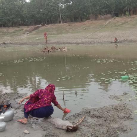 In the southern coastal districts of Satkhira and Barguna, families are being hit by a prolonged and unusual dry spell, which has affected groundwater supply, leading to increasing levels of salinity and a lack of clean, safe drinking water.